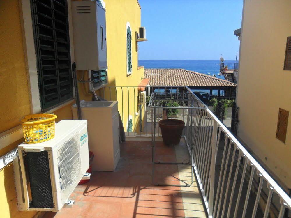 Beach Apartments Patrizia Taormina Eksteriør bilde